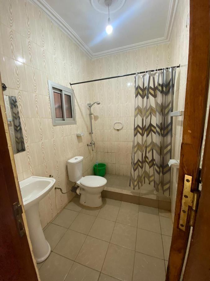 Yaoundé Britannia Hotel Cmr מראה חיצוני תמונה